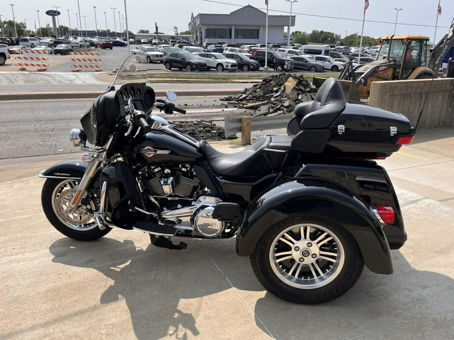 FLHTCUTG 2022 Tri Glide Ultra