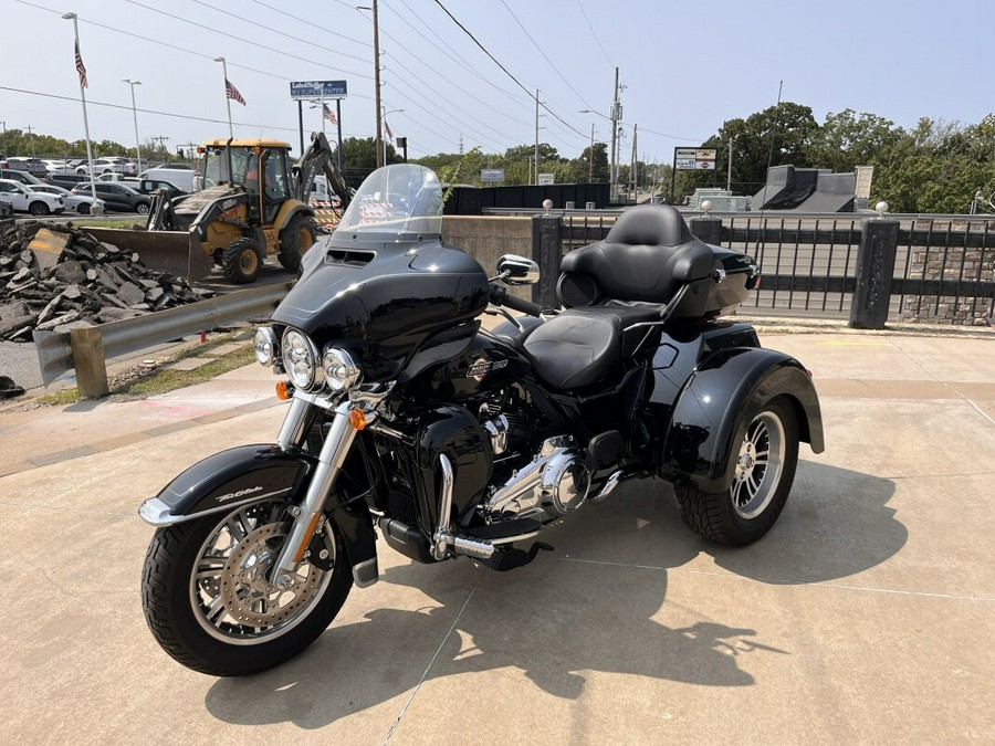 FLHTCUTG 2022 Tri Glide Ultra