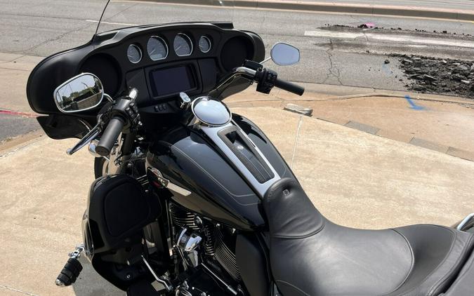 FLHTCUTG 2022 Tri Glide Ultra