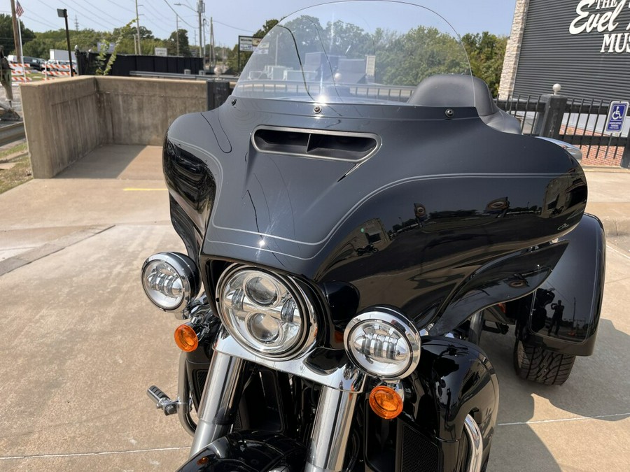 FLHTCUTG 2022 Tri Glide Ultra