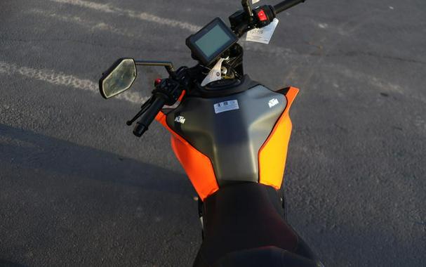 2024 KTM 250 Duke