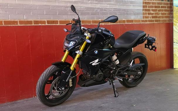 2022 BMW G 310 R Cosmic Black 2