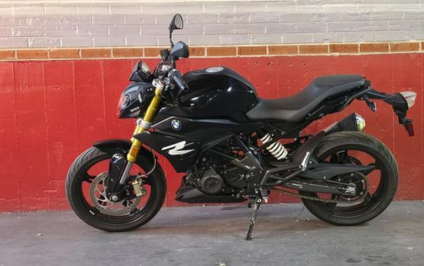 2022 BMW G 310 R Cosmic Black 2