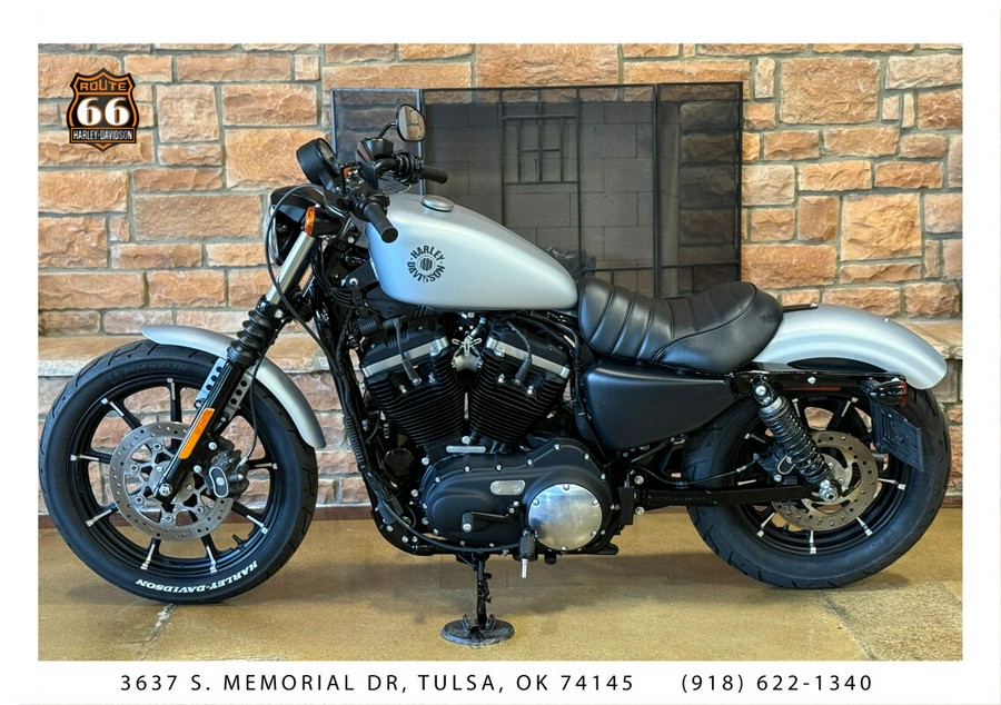 2020 Harley-Davidson® Iron 883™ Barracuda Silver Denim