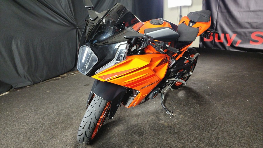 2024 KTM RC 390 - F209521