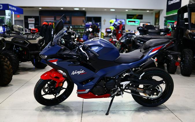 2026 Kawasaki Ninja 500 ABS Metallic Matte Twilight BlueCandy Persimmon Red