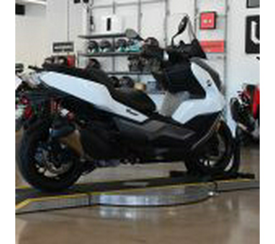 2024 BMW C400GT