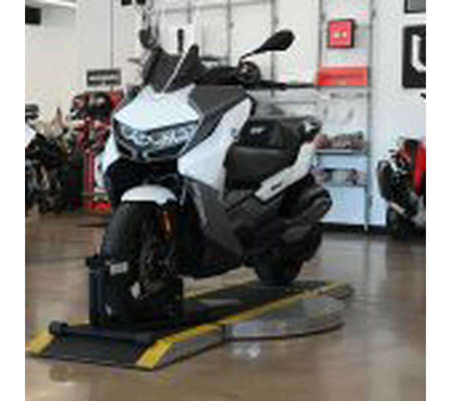 2024 BMW C400GT