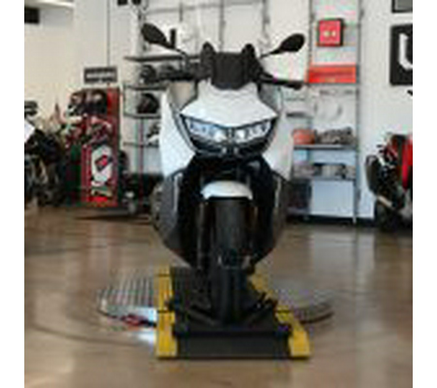 2024 BMW C400GT