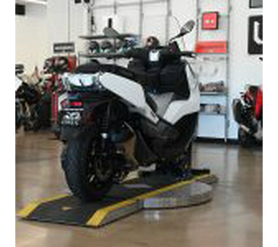 2024 BMW C400GT