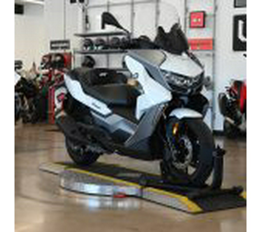 2024 BMW C400GT