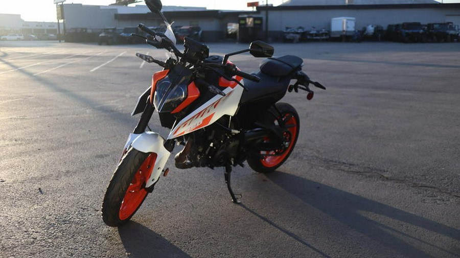 2024 KTM 250 Duke