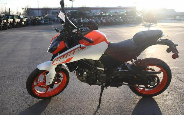 2024 KTM 250 Duke