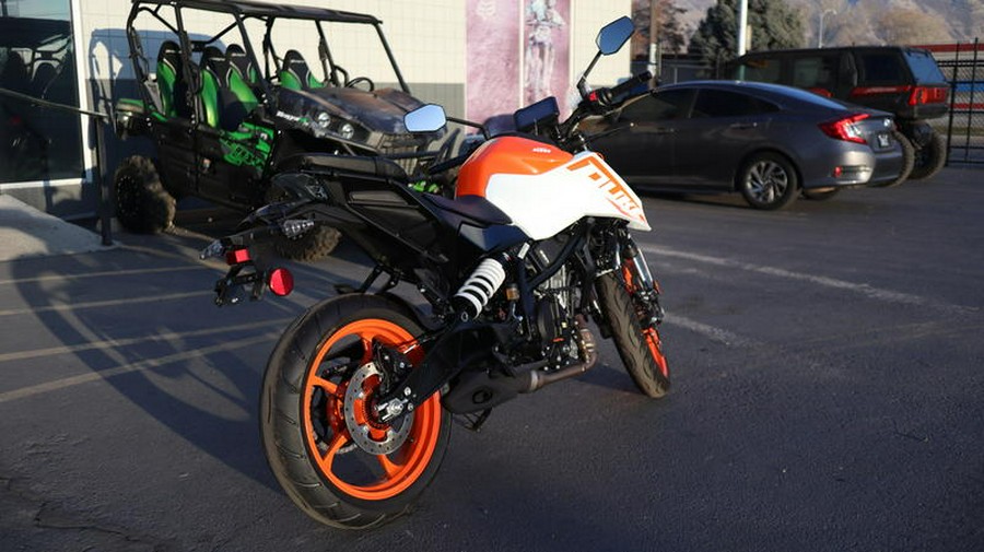 2024 KTM 250 Duke