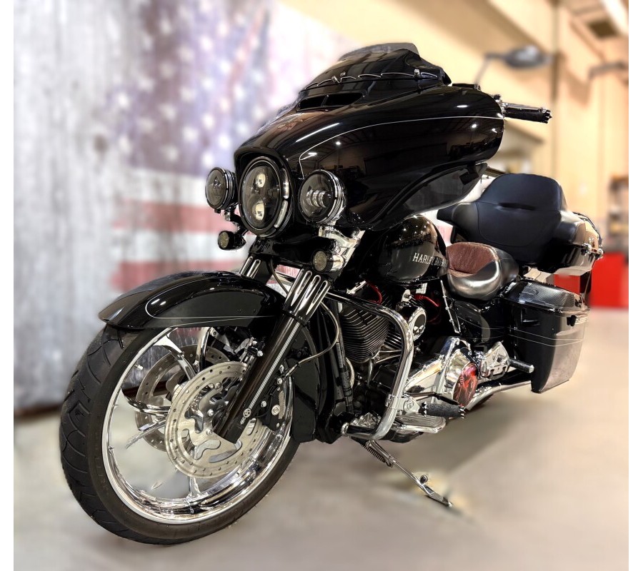 2014 Harley-Davidson Street Glide Special