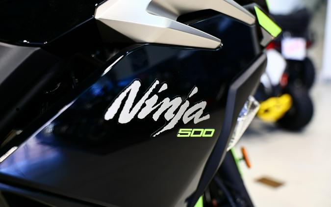2026 Kawasaki Ninja 500 ABS Metallic Yellowish GreenEbony