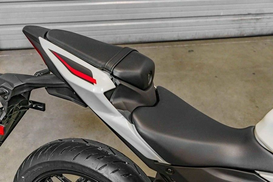 2026 Yamaha YZF-R3 70th Anniversary Edition