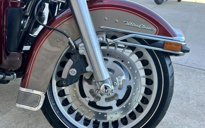 2009 Harley-Davidson® FLHTCU - Ultra Classic® Electra Glide®