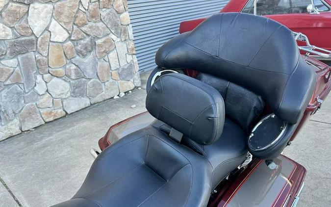 2009 Harley-Davidson® FLHTCU - Ultra Classic® Electra Glide®