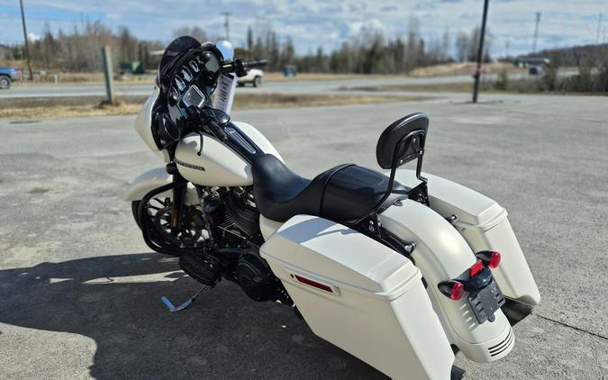 2018 Harley-Davidson® Street Glide® Special