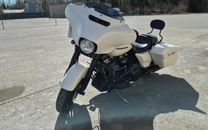 2018 Harley-Davidson® Street Glide® Special