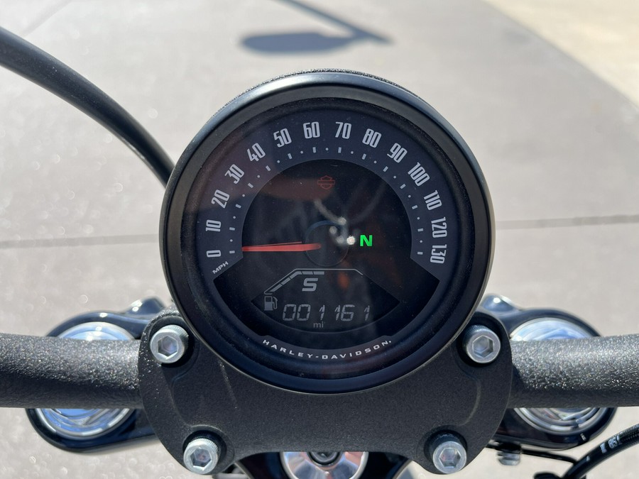2025 Harley-Davidson® FXBB Street Bob® Billiard Gray 028306