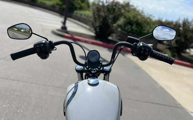 2025 Harley-Davidson® FXBB Street Bob® Billiard Gray 028306