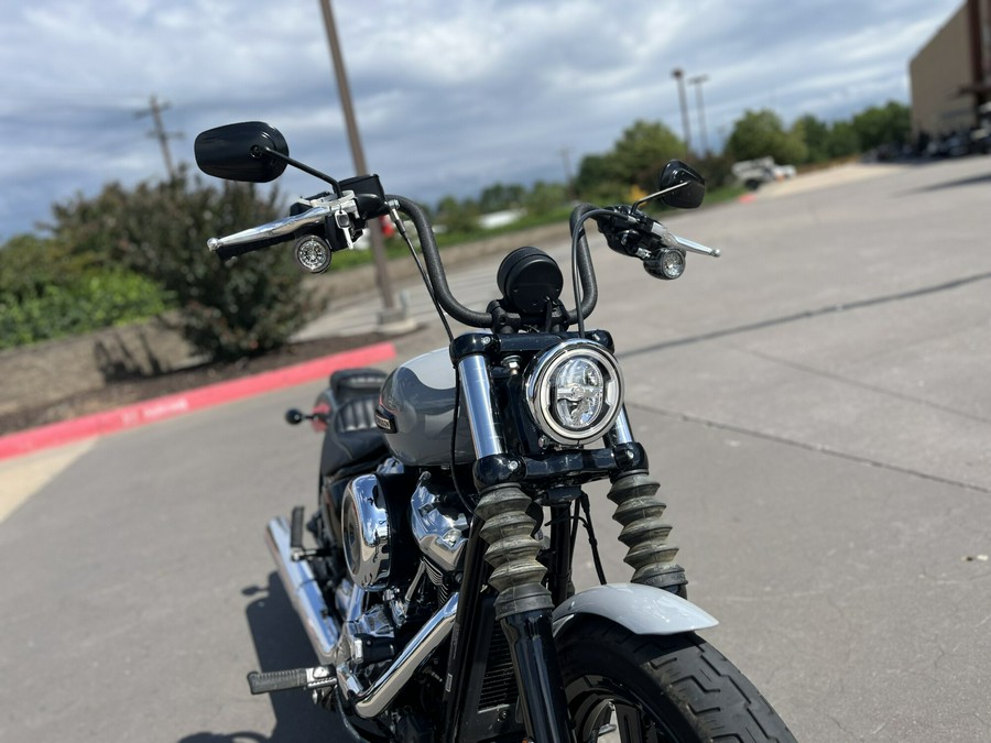 2025 Harley-Davidson® FXBB Street Bob® Billiard Gray 028306