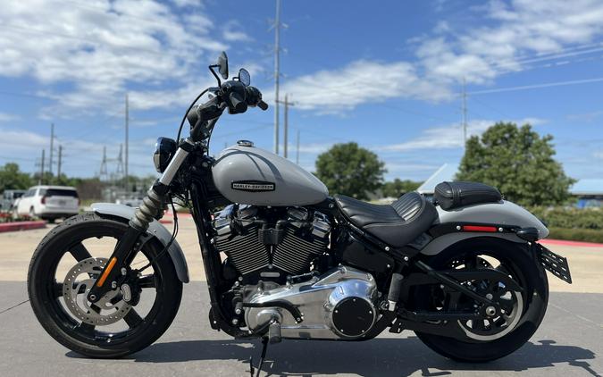 2025 Harley-Davidson® FXBB Street Bob® Billiard Gray 028306