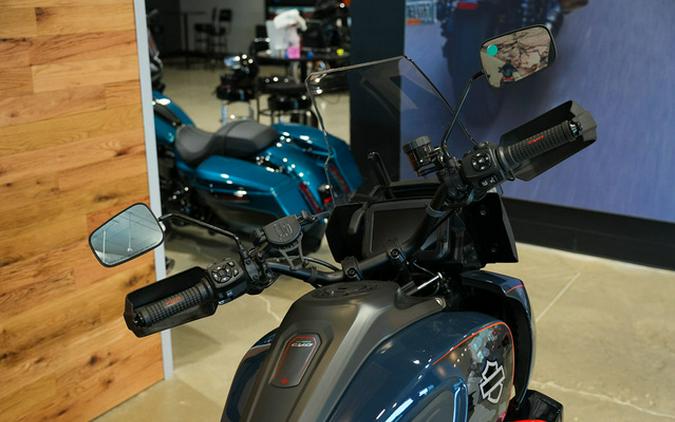 2025 Harley-Davidson Pan America CVO