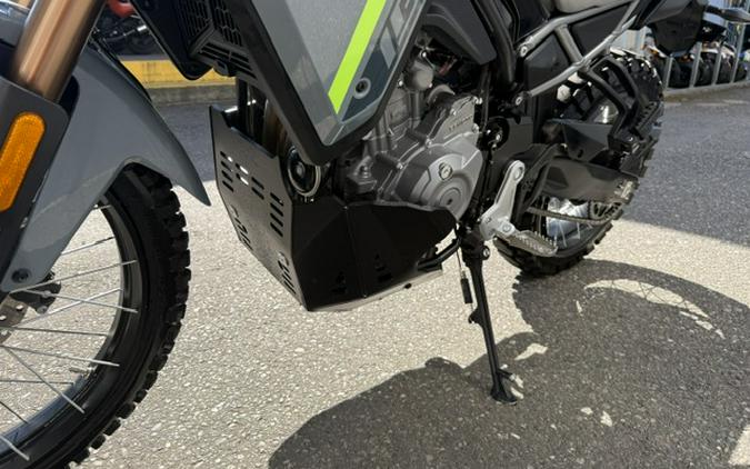 2025 CFMOTO CF400-8US