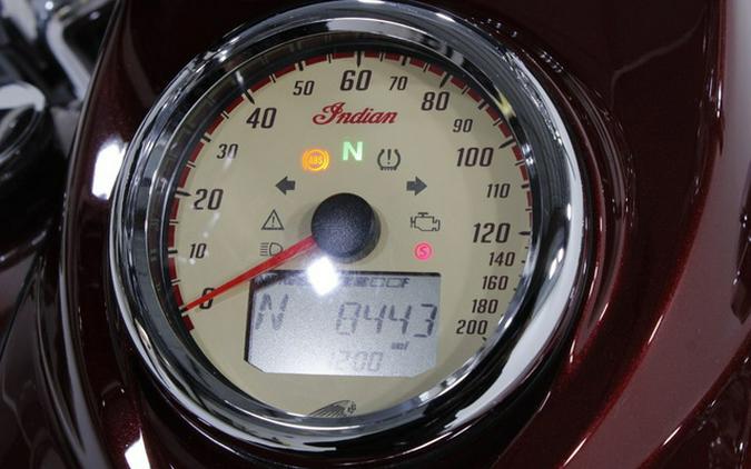 2018 Indian Chief Classic ABS Burgundy Metallic