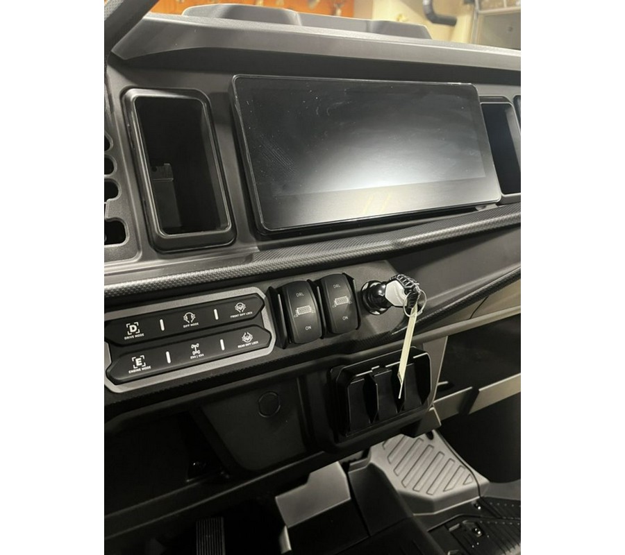 2026 Can-Am Defender MAX Lone Star HD11