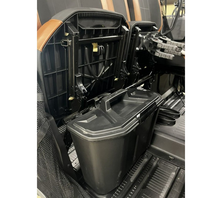 2026 Can-Am Defender MAX Lone Star HD11