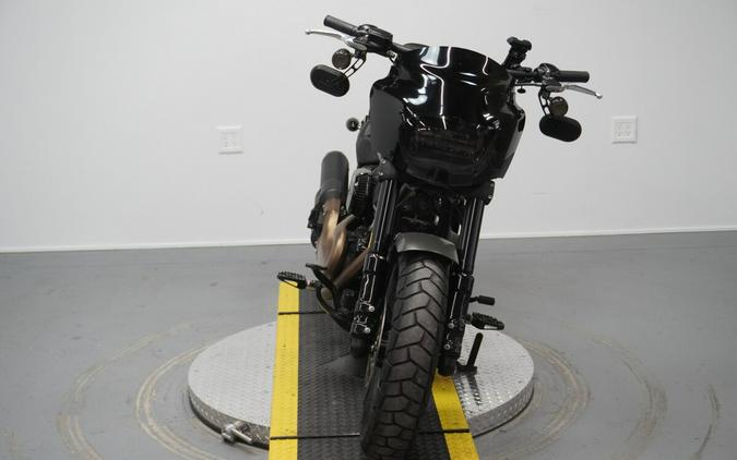 2018 Harley-Davidson® Fat Bob® 114 Industrial Gray Denim