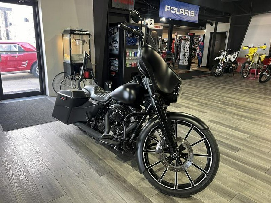 2012 Harley-Davidson® FLHX - Street Glide®