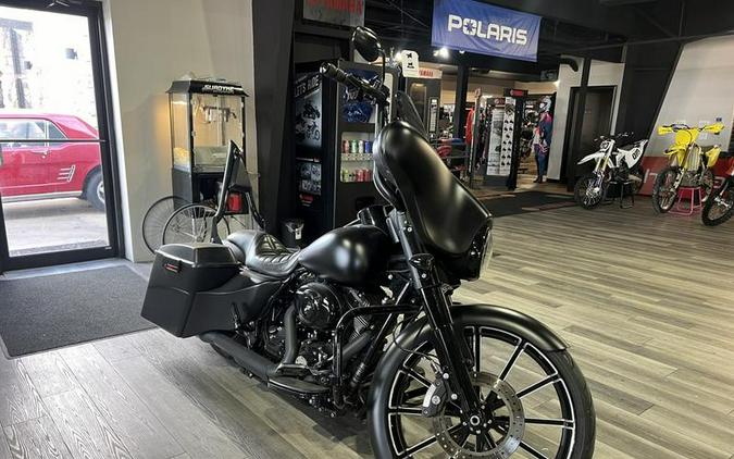 2012 Harley-Davidson® FLHX - Street Glide®