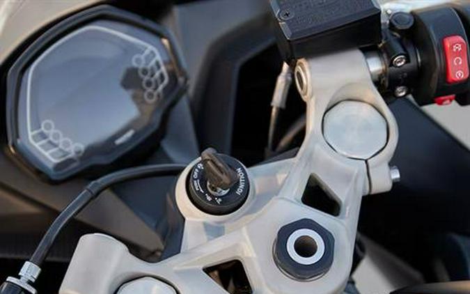 2025 Triumph Daytona 660