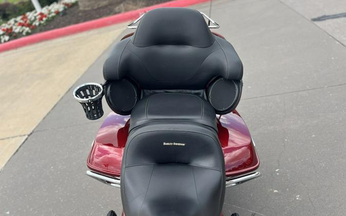 2023 Harley-Davidson® FLHTK Ultra Limited Heirloom Red Fade 659409