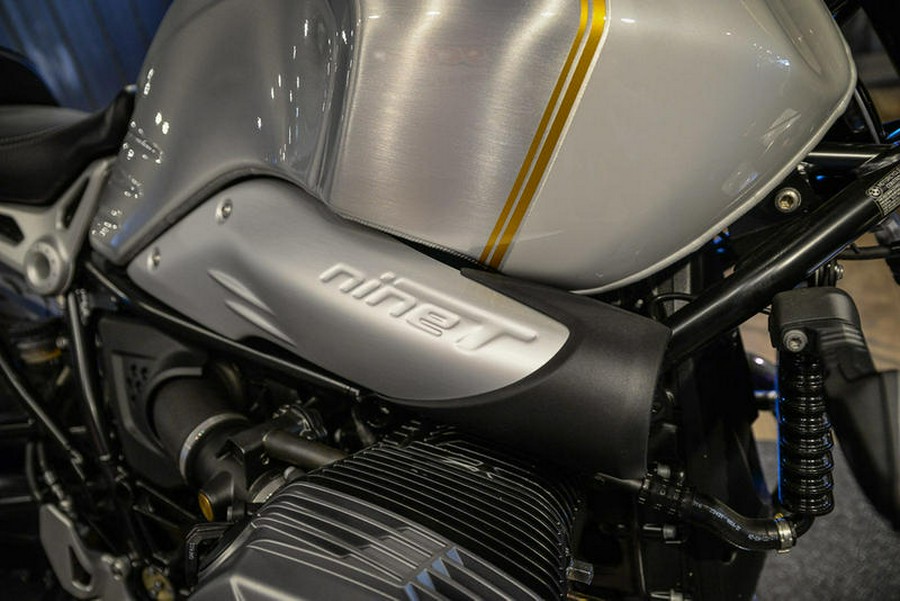 2022 BMW R nineT 719 Mineral White Metallic/Sunset Yellow