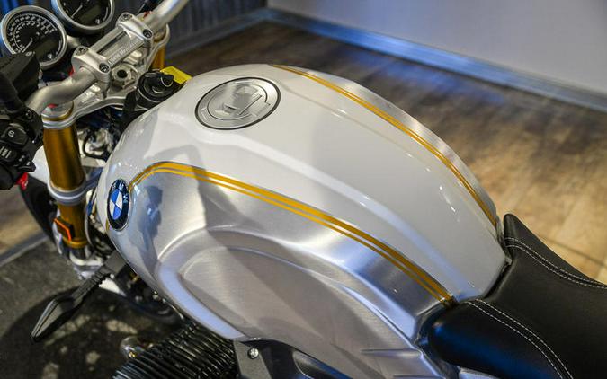 2022 BMW R nineT 719 Mineral White Metallic/Sunset Yellow