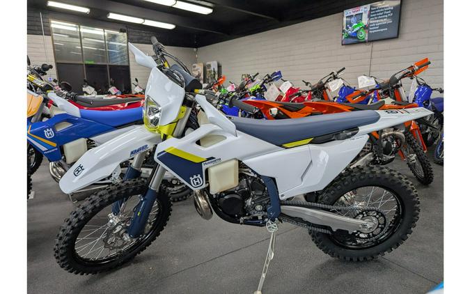 2025 Husqvarna Motorcycles TE300