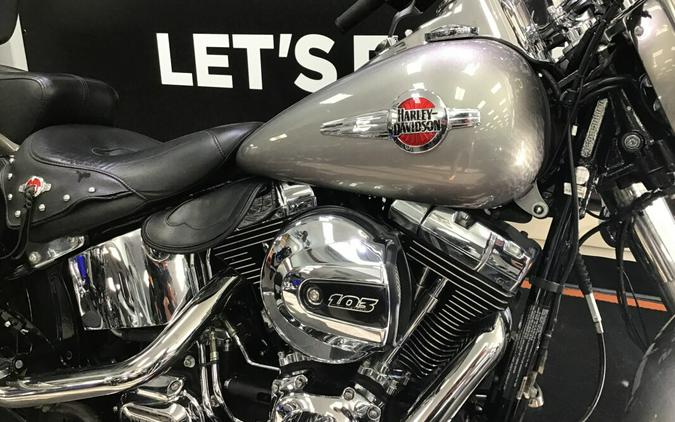 2016 Harley-Davidson® Heritage Softail® Classic Billet Silver