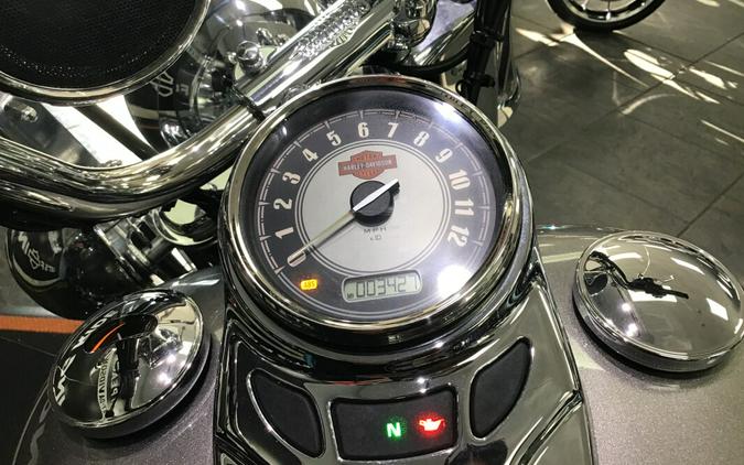 2016 Harley-Davidson® Heritage Softail® Classic Billet Silver