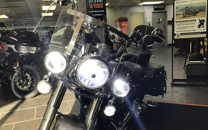 2016 Harley-Davidson® Heritage Softail® Classic Billet Silver