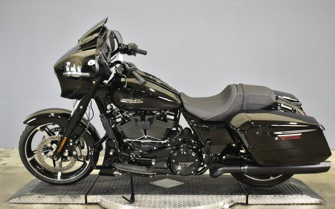 2025 Harley-Davidson Street Glide FLHX