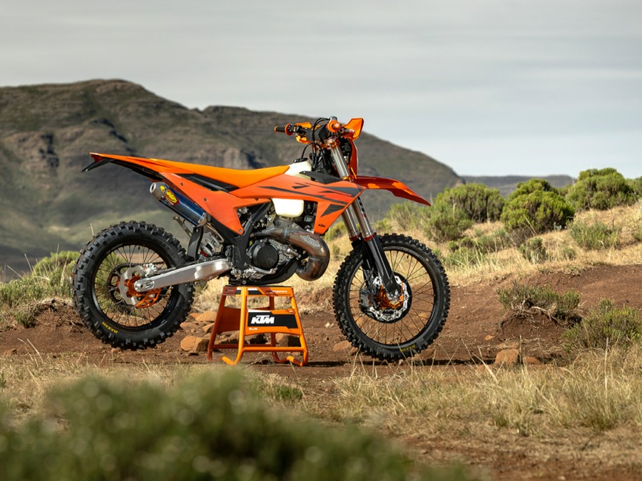 2025 KTM 150 XC-W - 167223F