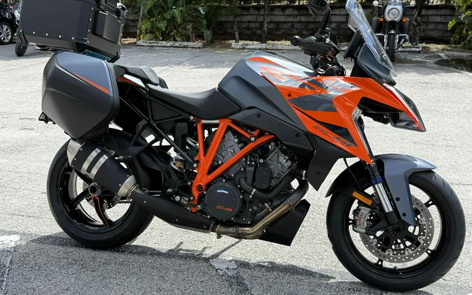 2024 KTM Super Duke 1290 GT