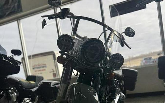 2024 Harley-Davidson® Heritage Classic 114 - UO9938