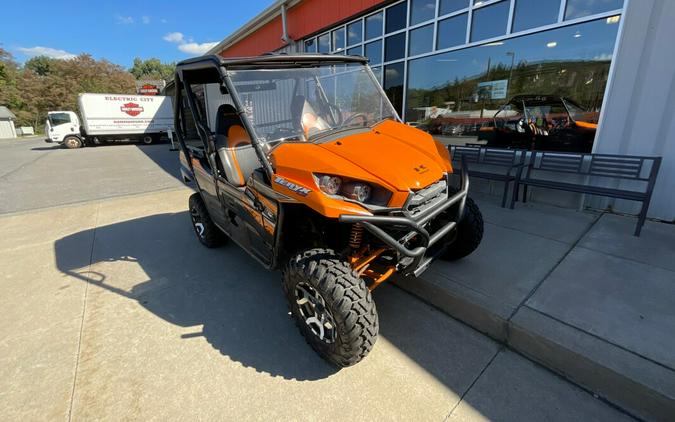 2019 Kawasaki Teryx® LE Candy Steel Furnace Orange